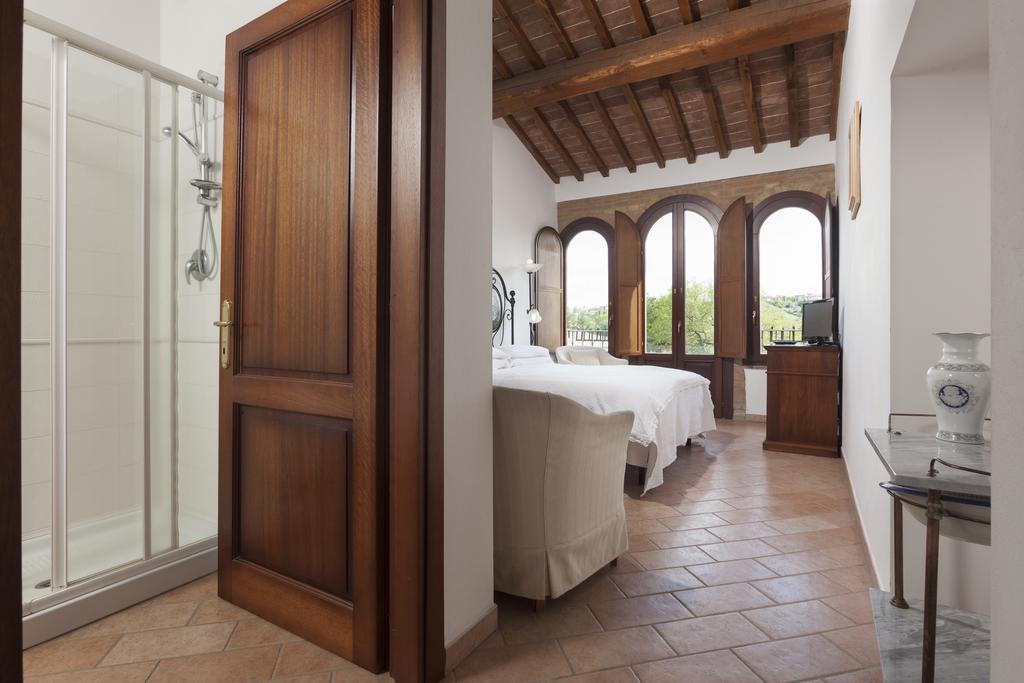 פיינצה Agriturismo La Collina מראה חיצוני תמונה