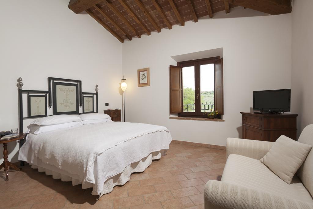 פיינצה Agriturismo La Collina מראה חיצוני תמונה